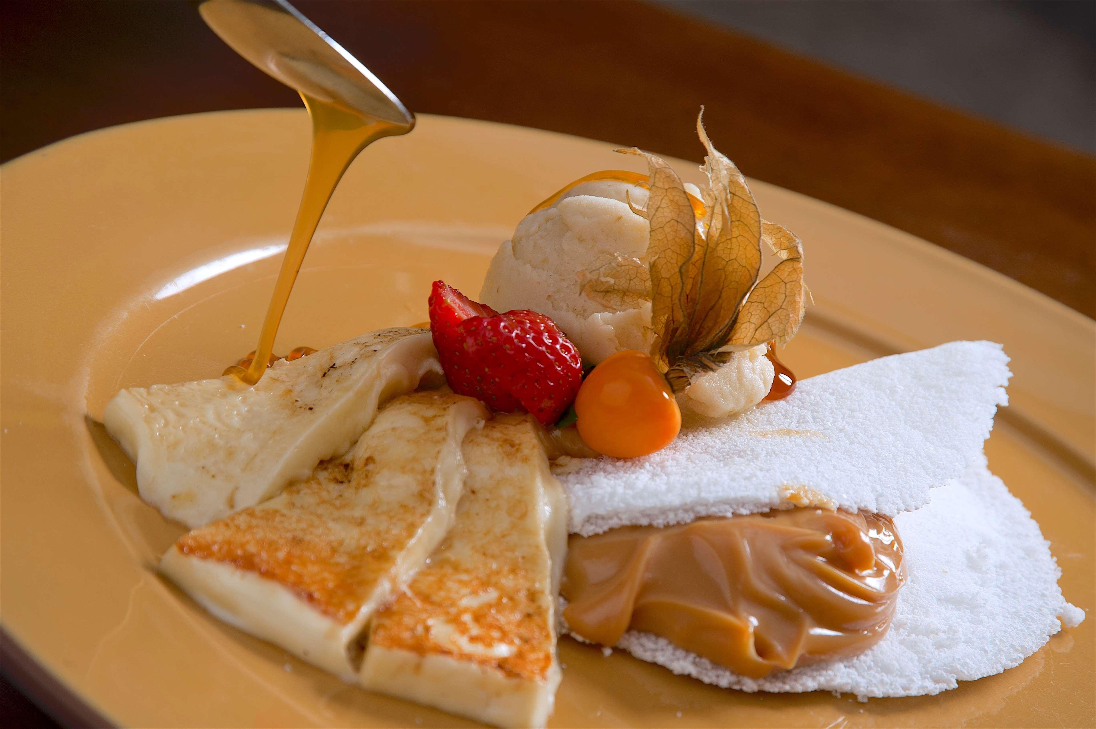Best Western Premier Maceio エクステリア 写真 A dessert with Cajeta