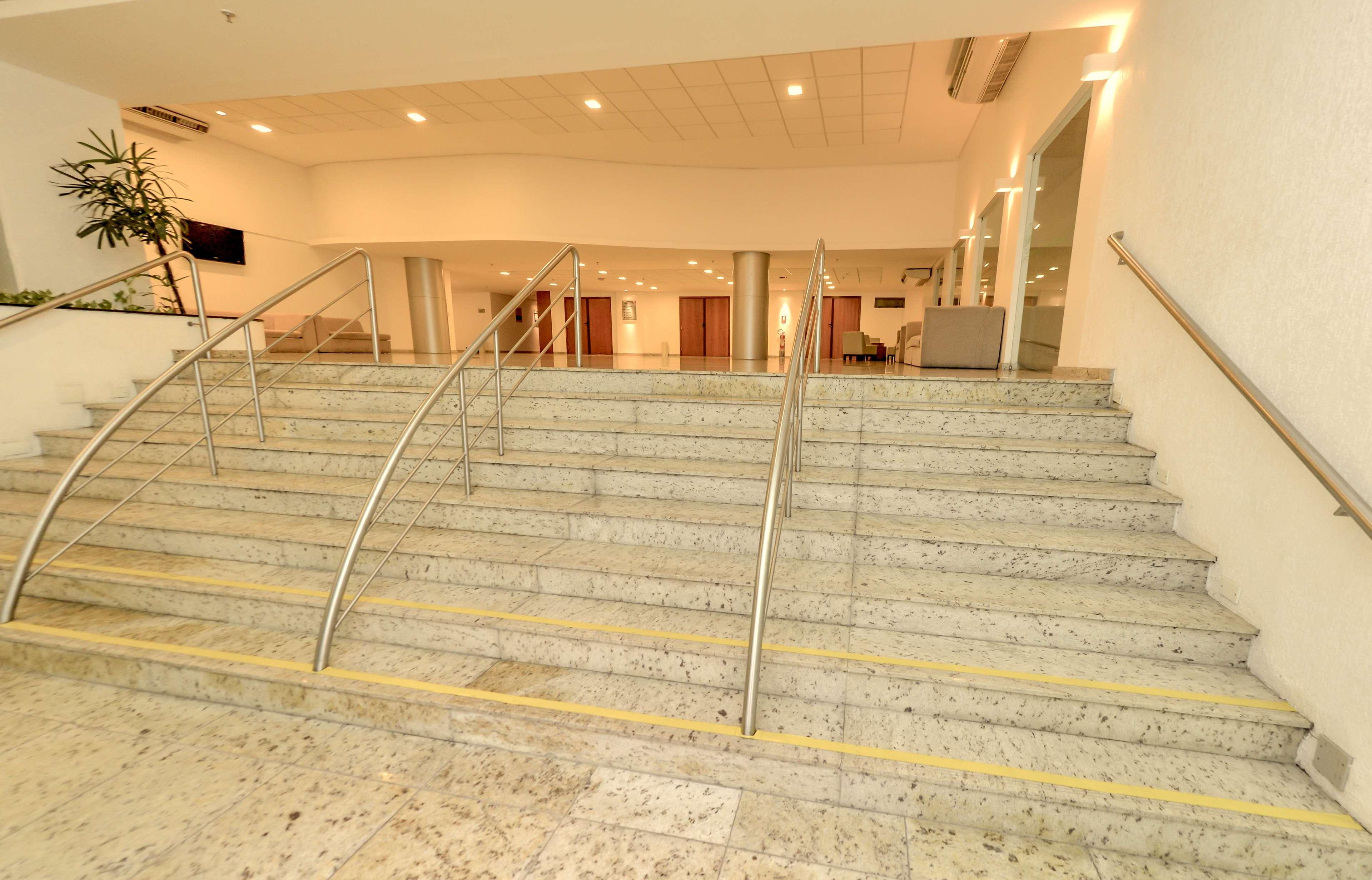 Best Western Premier Maceio エクステリア 写真 Interior of the library
