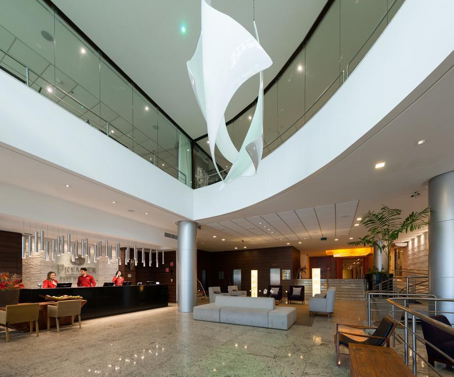 Best Western Premier Maceio エクステリア 写真 The lobby of the hotel