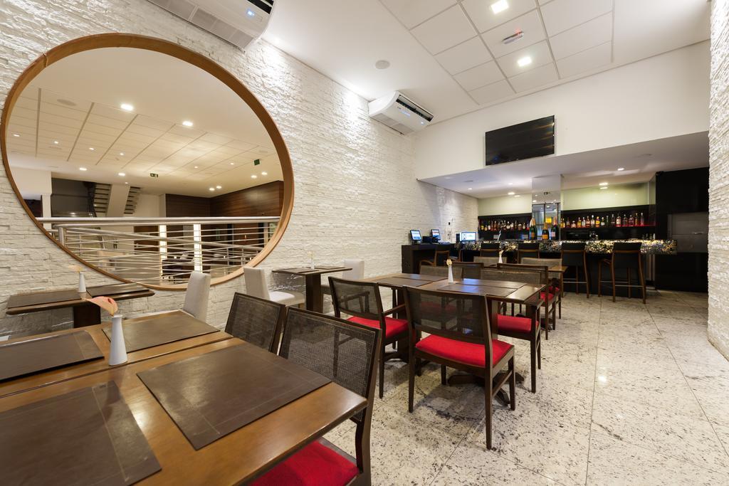Best Western Premier Maceio エクステリア 写真 The interior of a restaurant in Japan
